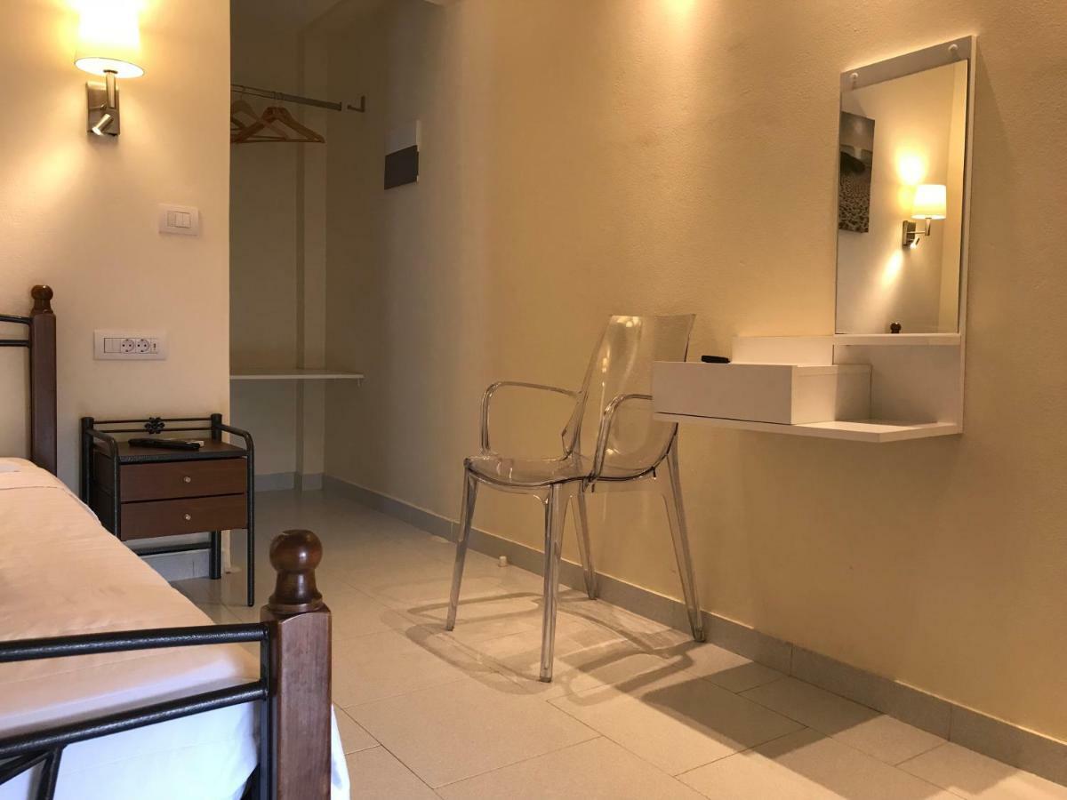 Fira Home 2 Luaran gambar